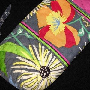 Vera Bradley Brush/Pencil Case in Jazzy Blooms